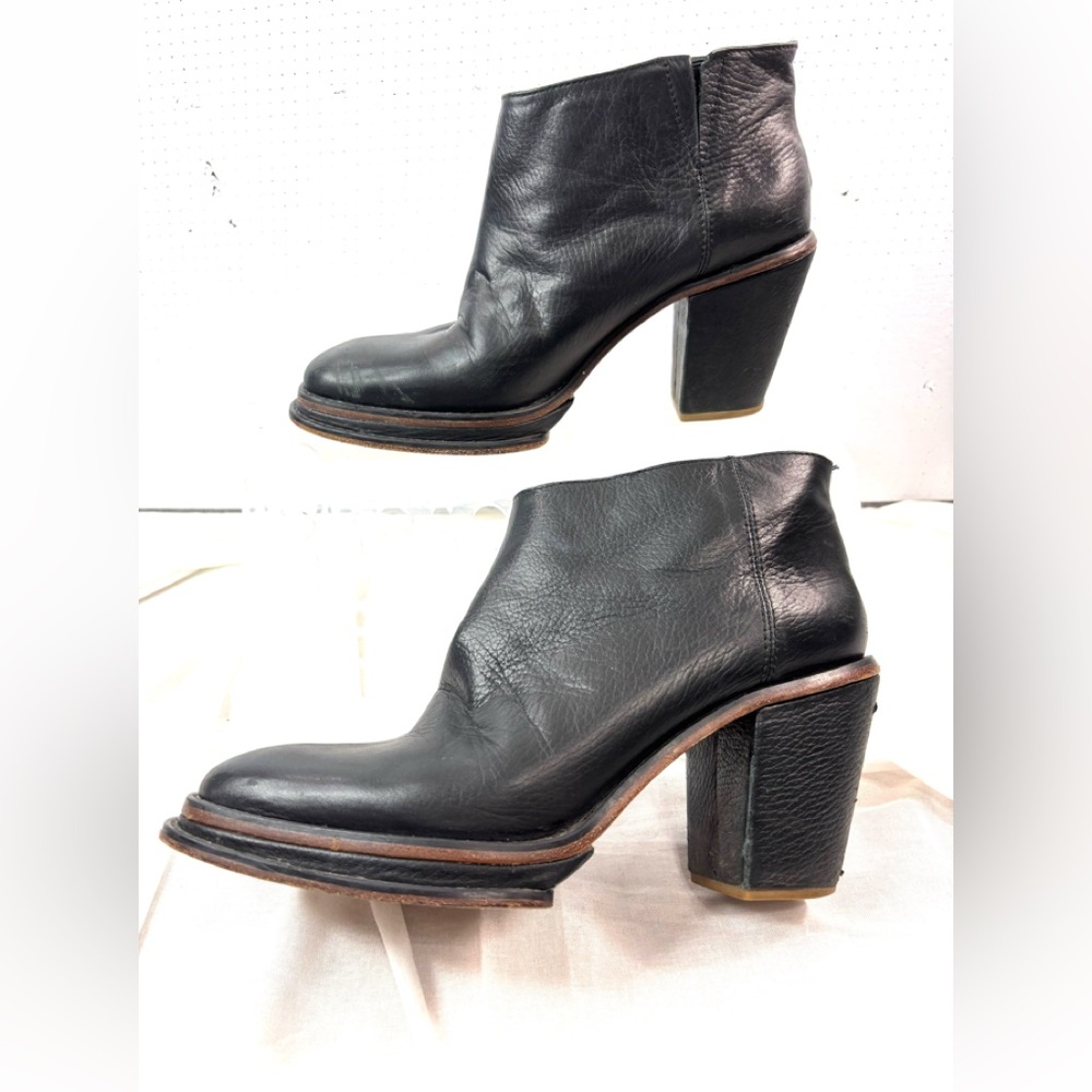 Rachel Comey 9 Genuine Leather Pull On Sleek Platform Ankle Boots in Black - Picture 1 of 10